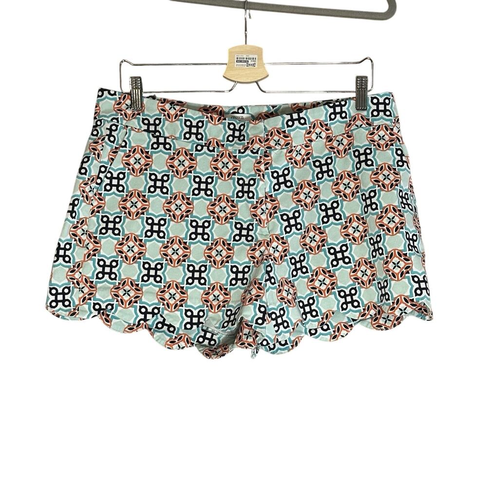 Crown & Ivy Women's Geometric Shorts Size 12 Multicolored Scalloped Cotton Blend